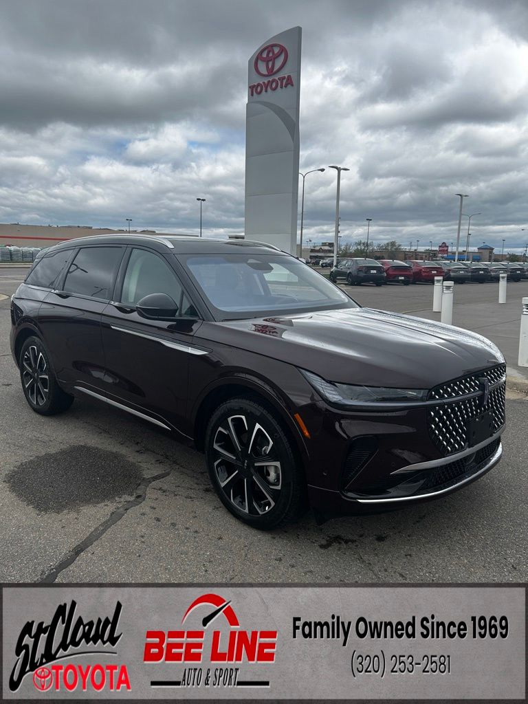 2024 Lincoln Nautilus Reserve AWD's photo