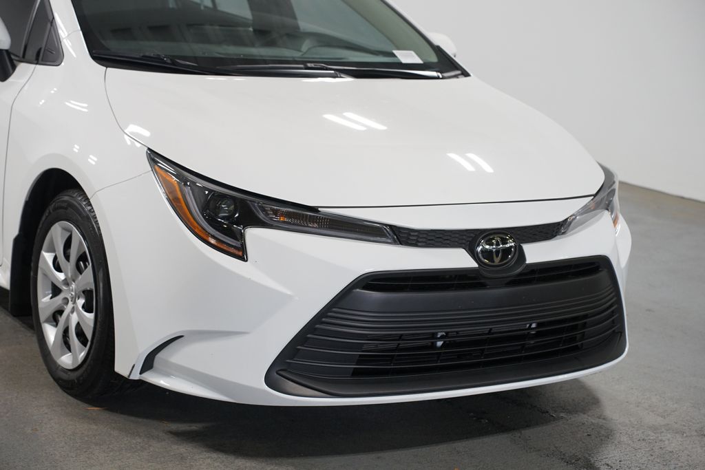 Thumbnail: 2025 Toyota Corolla - 4