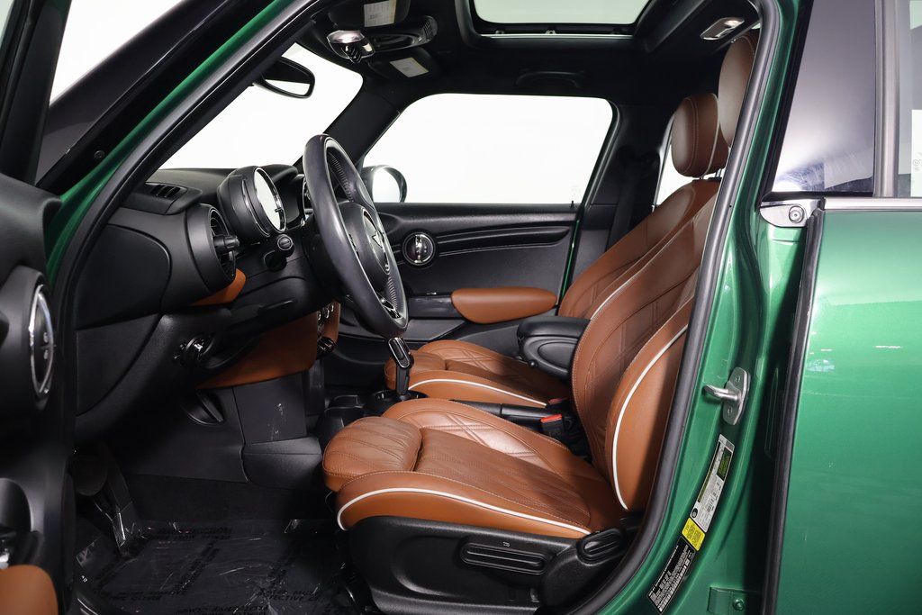 2020 MINI Cooper  10