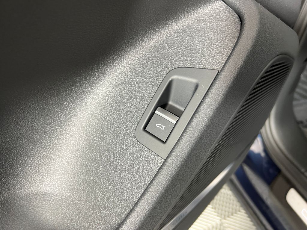 Thumbnail: 2025 Audi Q7 - 31