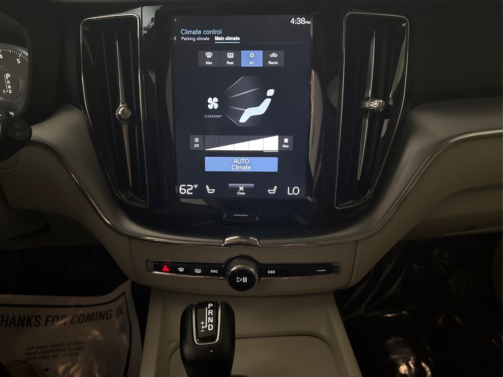 2018 Volvo XC60 Momentum - Photo 41