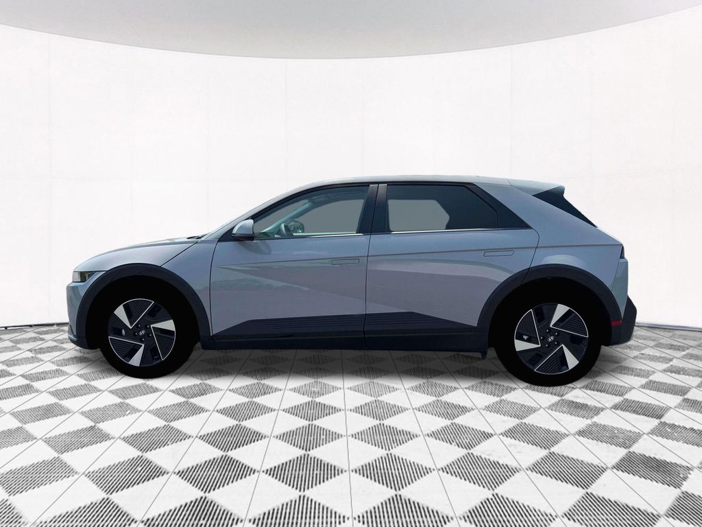 IONIQ 5 SE