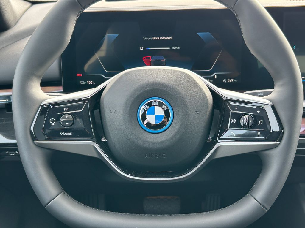 2025 BMW i5 xDrive40 19