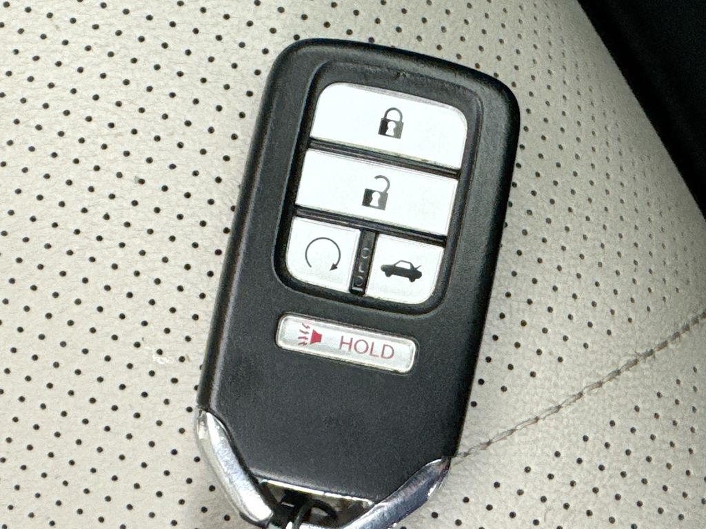 Used Car 2022 Honda Accord  Ex-l For Sale Under $25,000 In Austin, Texas