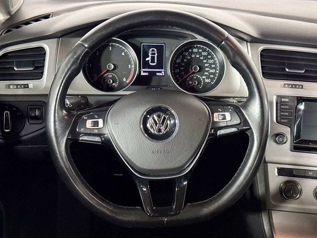 2015 Volkswagen Golf TDI S 4-Door