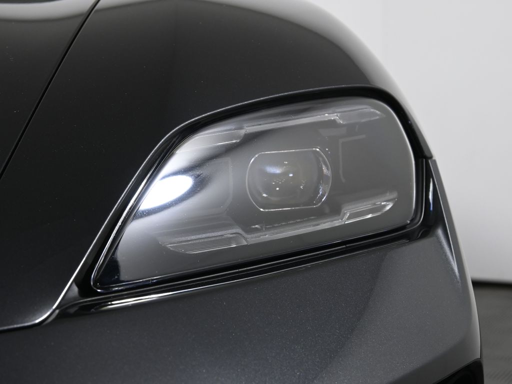 Thumbnail: 2025 Porsche Taycan - 11