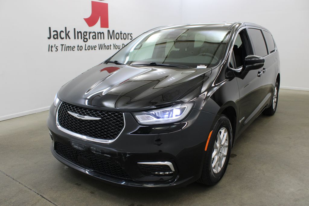 used 2024 Chrysler Pacifica car, priced at $49,999