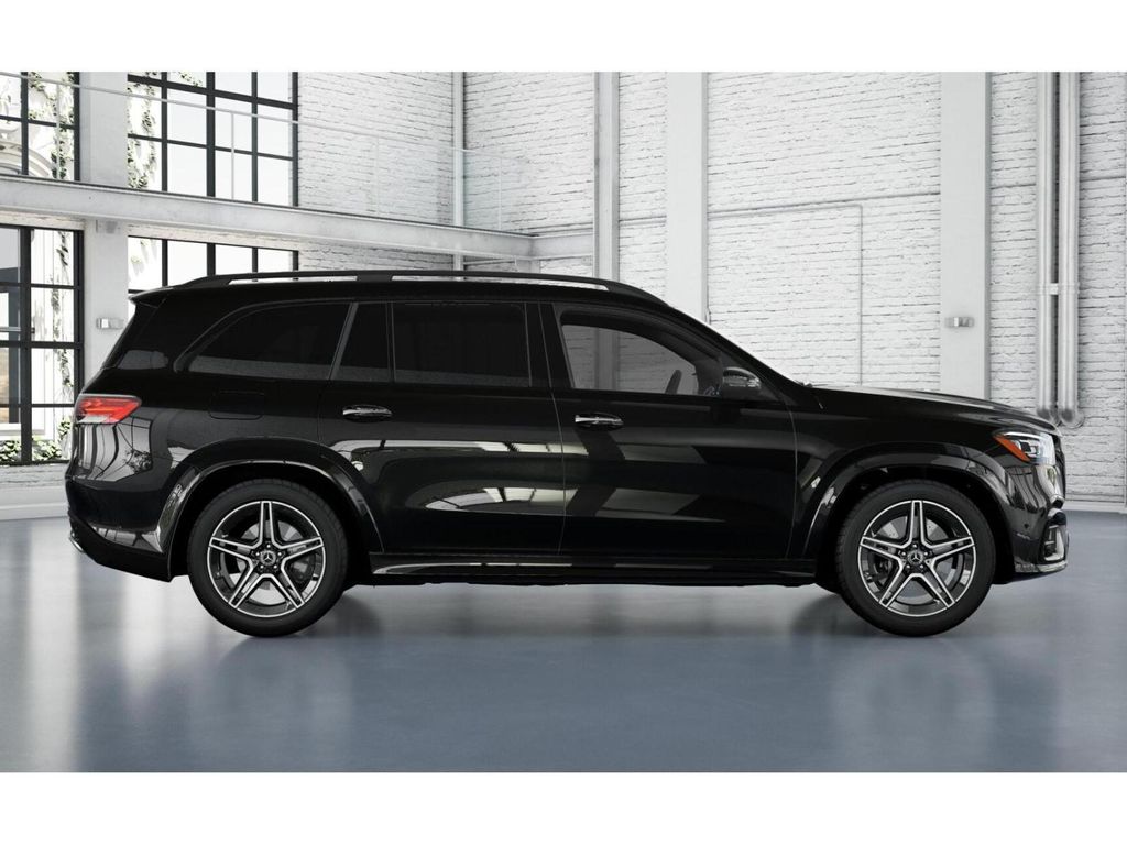 2025 Mercedes-Benz GLS 450 4MATIC 2