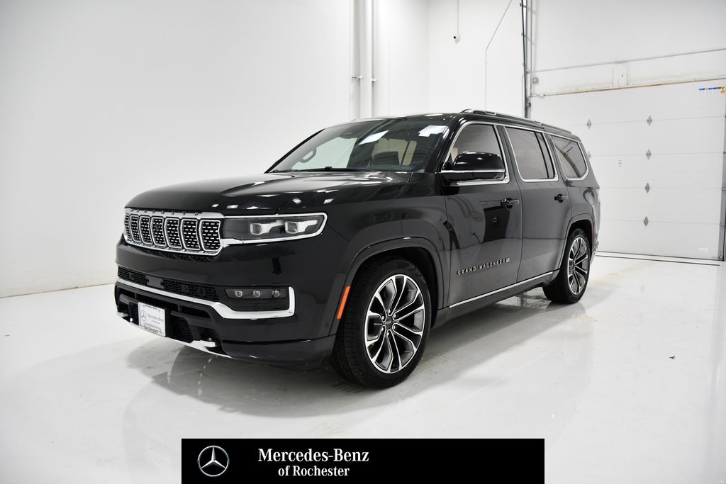 Diamond Black Crystal Pearlcoat 2022 Jeep Grand Wagoneer Series III 4WD SUV / Crossover Four-Wheel Drive 8-Speed Automatic
