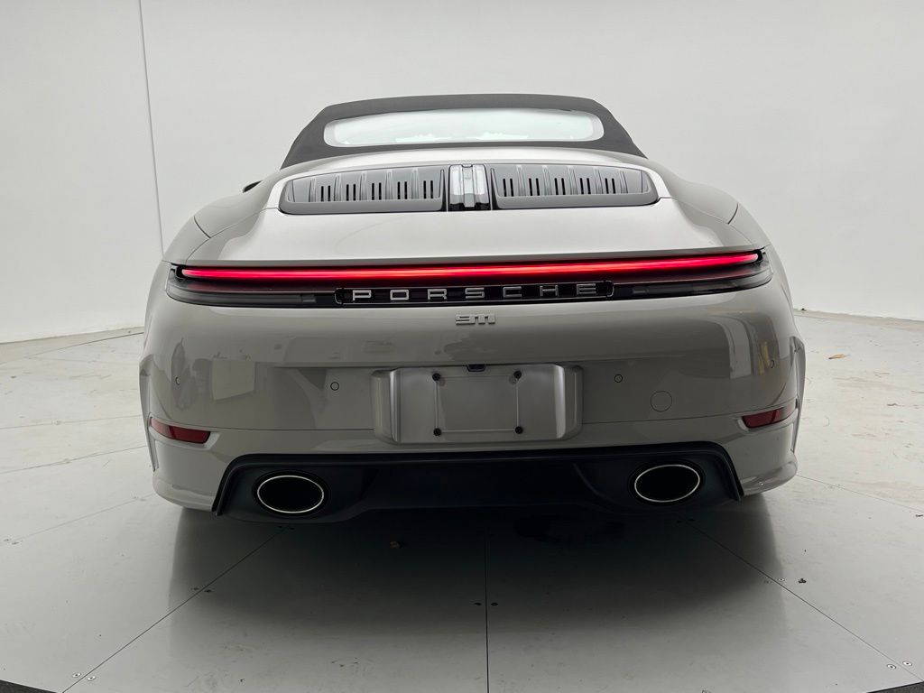 Thumbnail: 2025 Porsche 911 - 30