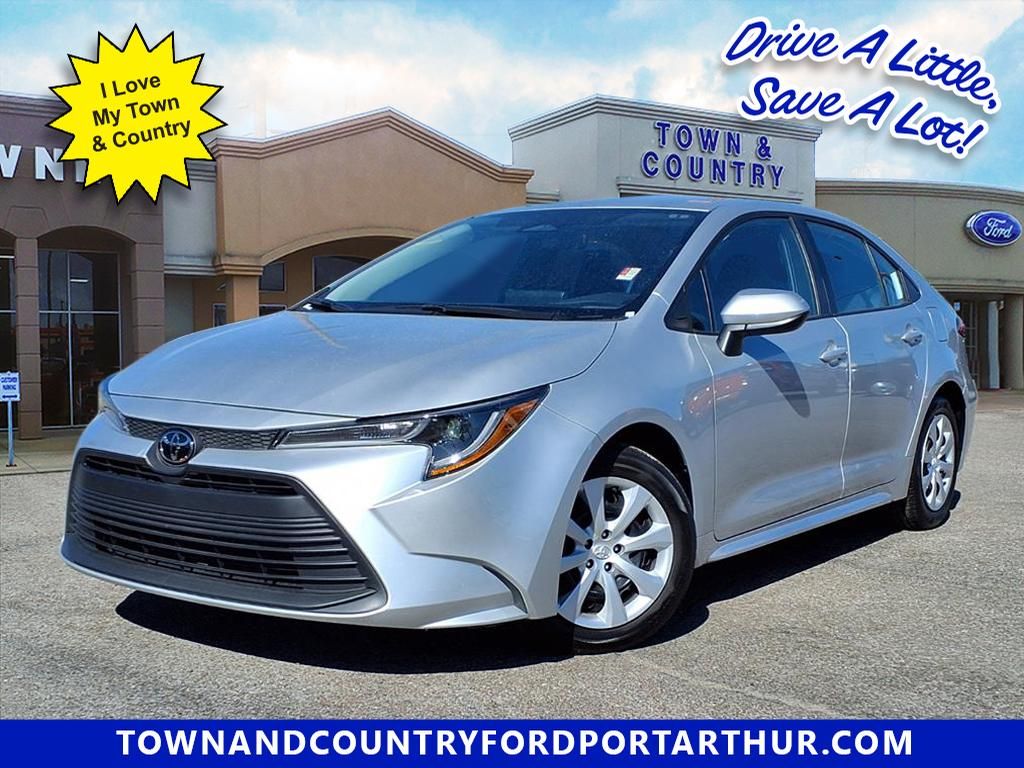 2025 Toyota Corolla LE FWD