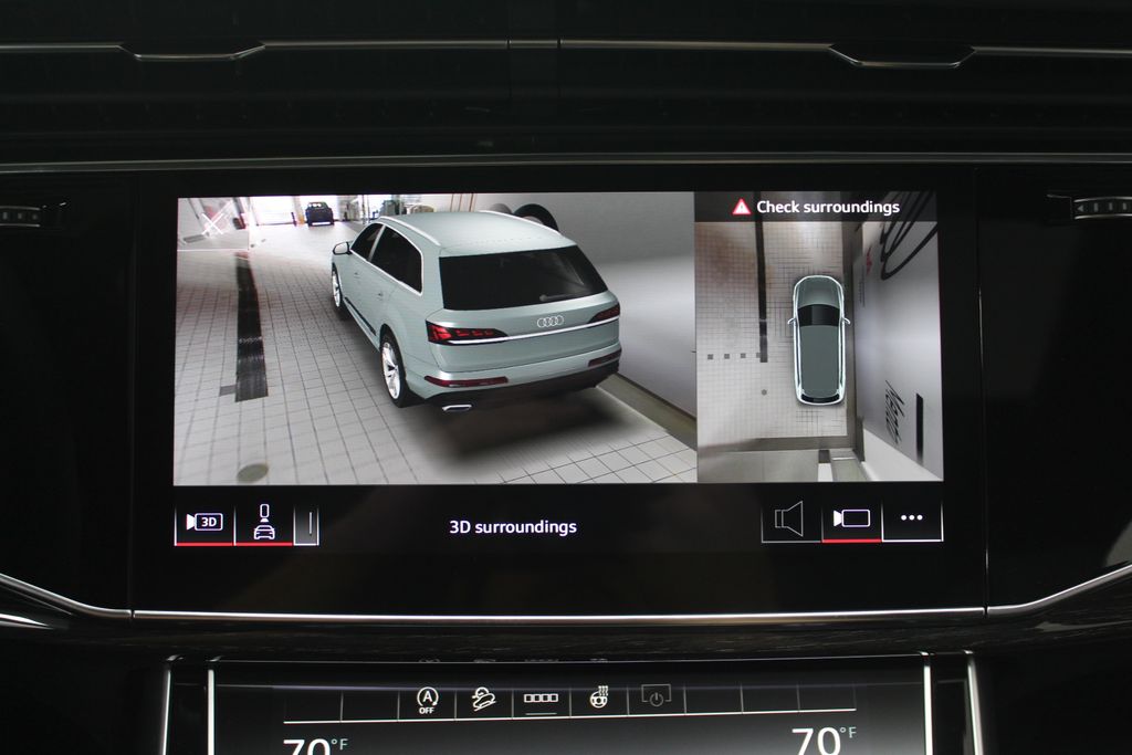 Thumbnail: 2026 Audi Q7 - 30