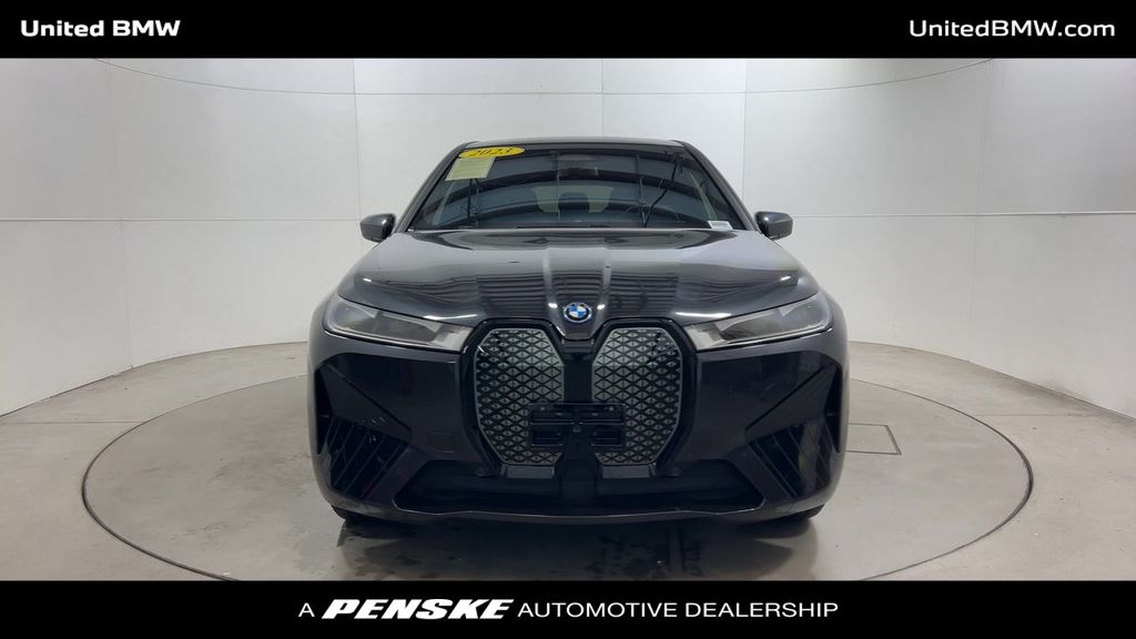 Thumbnail: 2023 BMW iX - 3