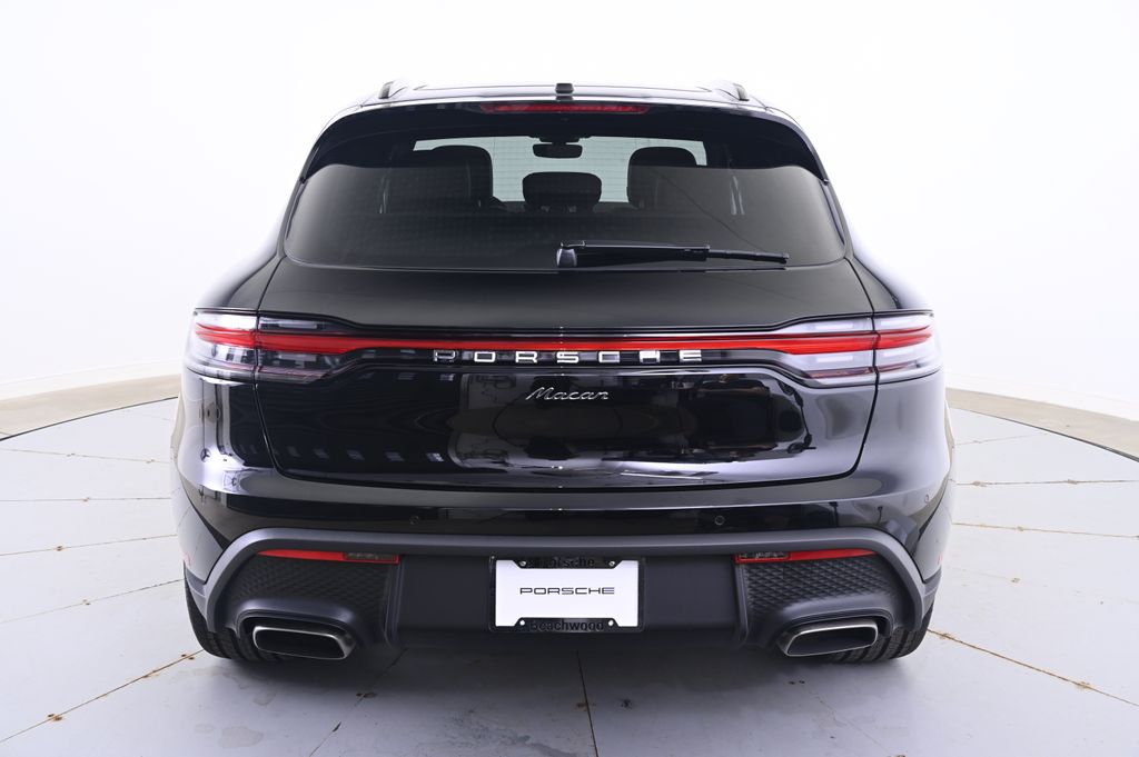 Thumbnail: 2025 Porsche Macan - 6