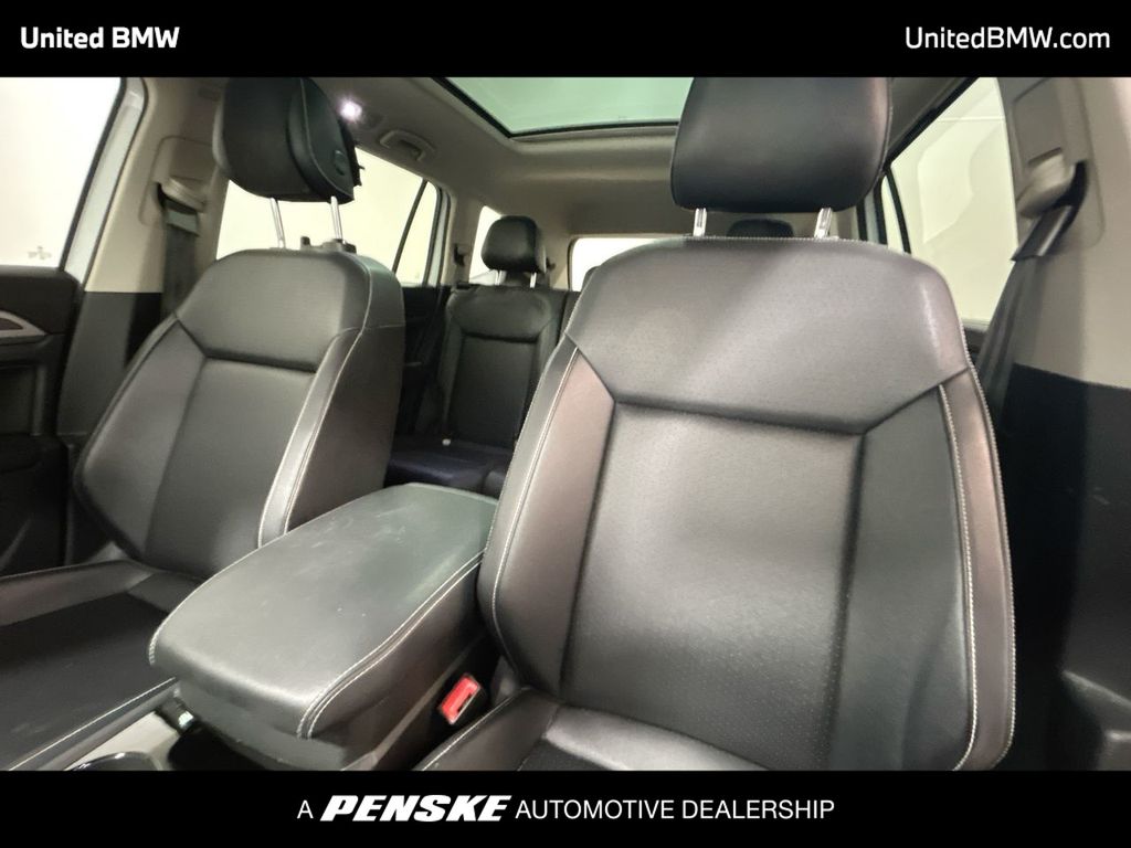 Thumbnail: 2021 Volkswagen Atlas - 13