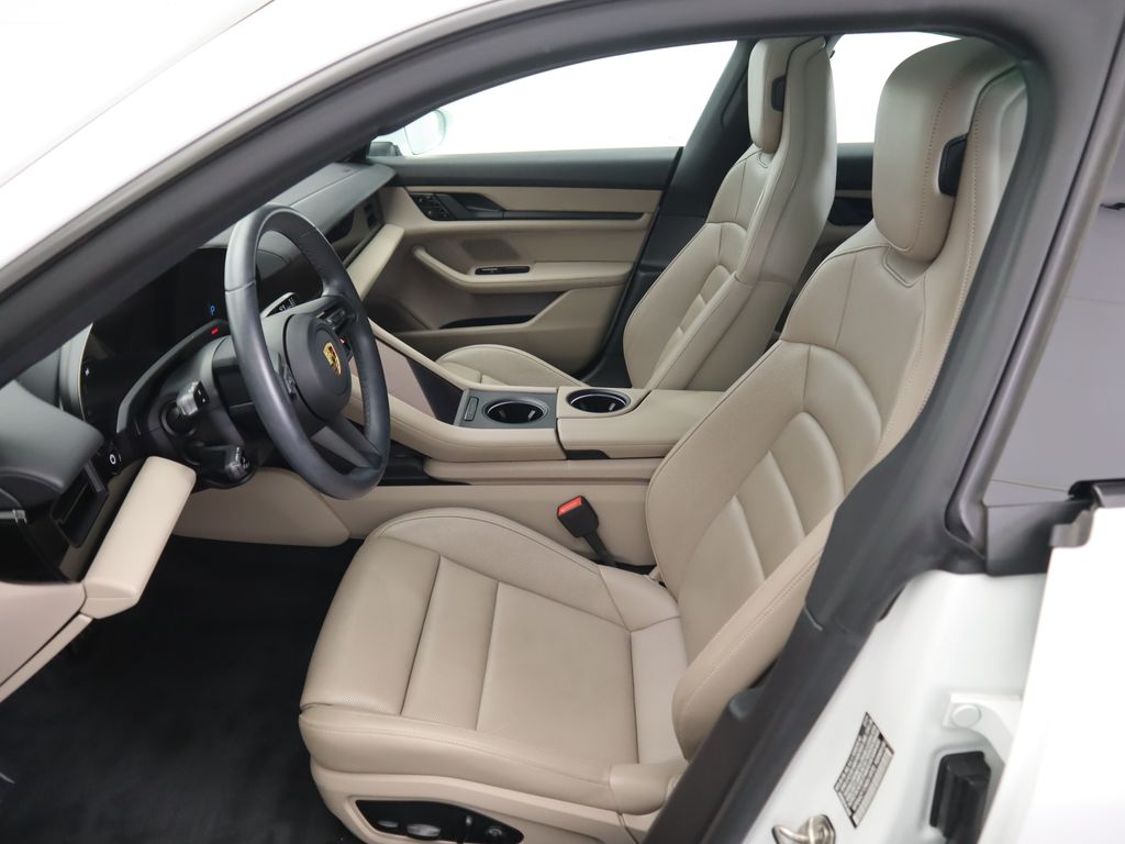 Thumbnail: 2021 Porsche Taycan - 20