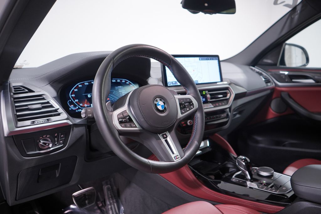 Thumbnail: 2025 BMW X4 - 6