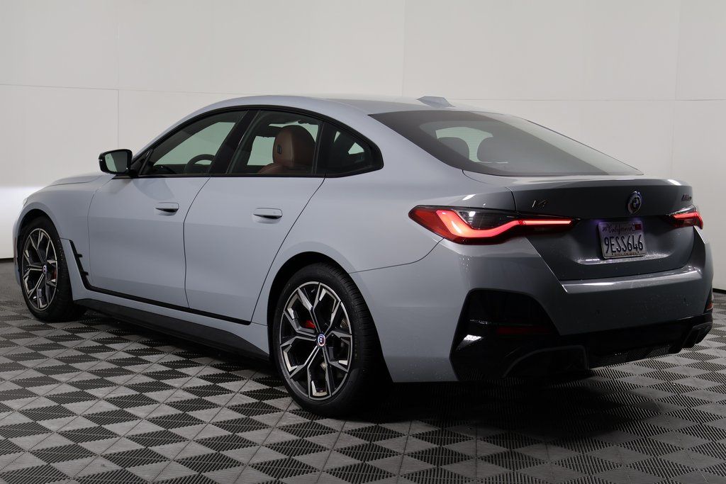 Thumbnail: 2023 BMW i4 - 6