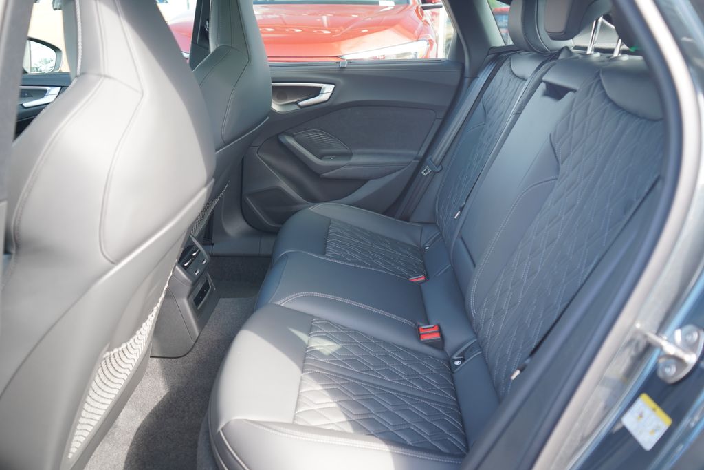 Thumbnail: 2025 Audi S5 - 7