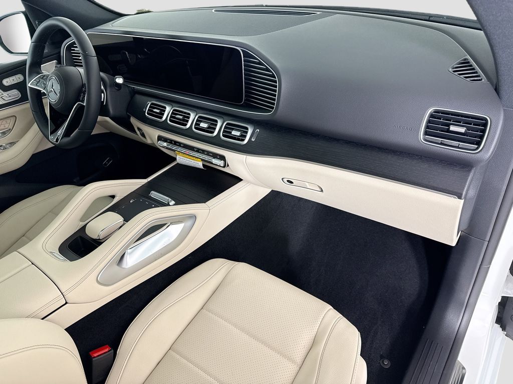 Thumbnail: 2026 Mercedes-Benz GLE - 19