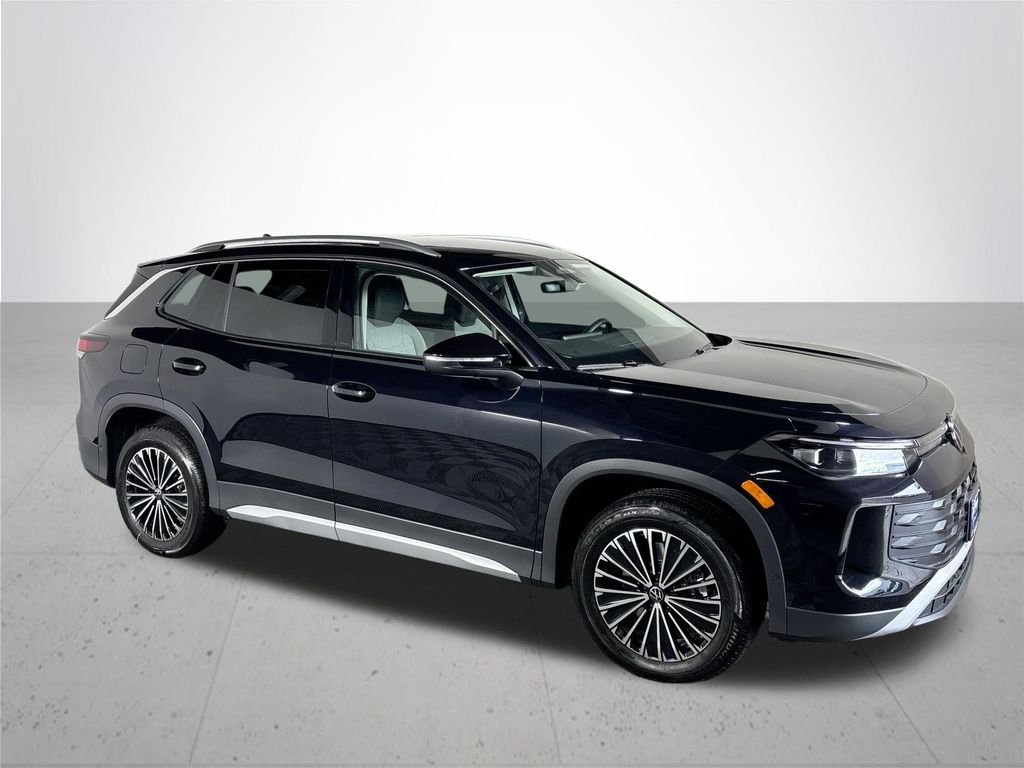 2025 Volkswagen Tiguan S photo 4