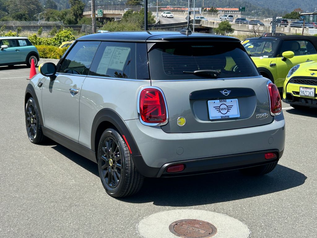 2022 MINI Cooper SE 3
