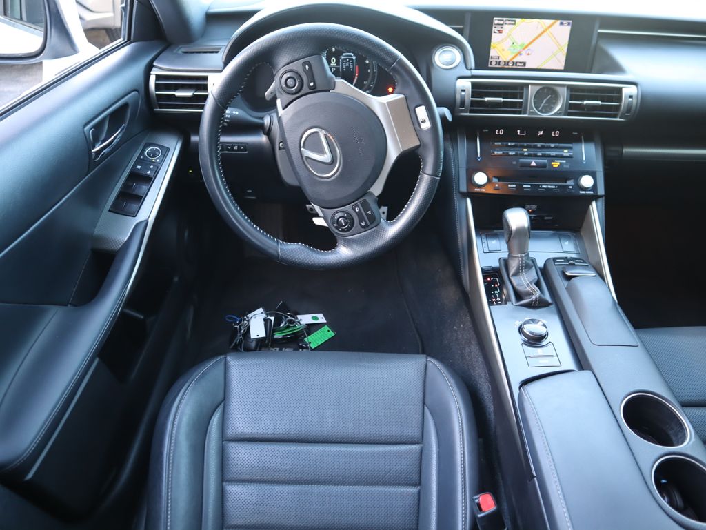 Thumbnail: 2014 Lexus IS - 6