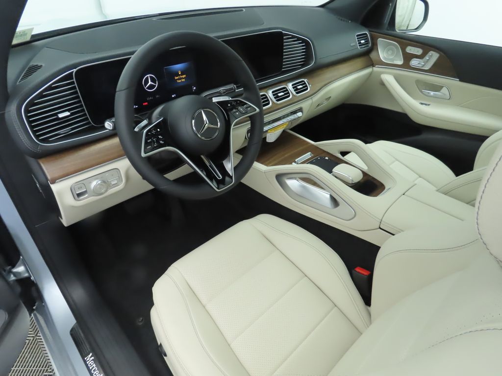 Thumbnail: 2026 Mercedes-Benz GLE - 10