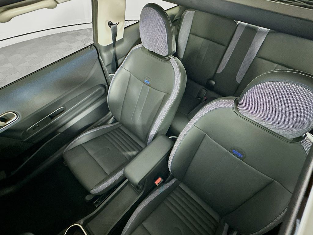 Thumbnail: 2025 MINI Cooper - 21