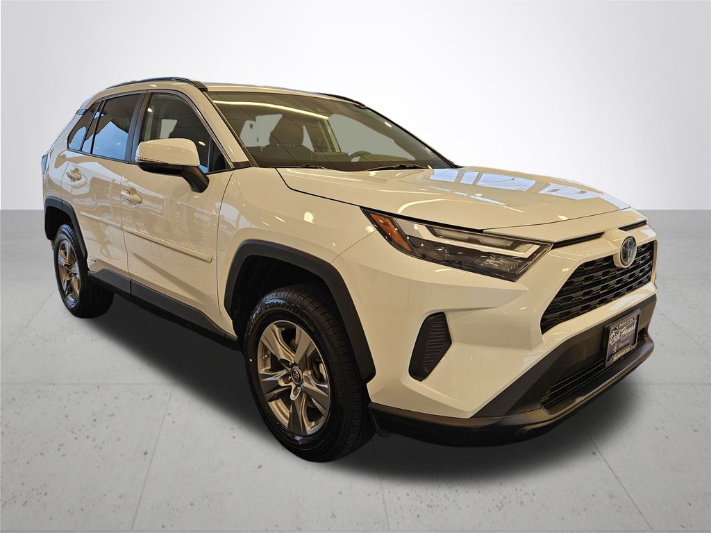 2024 Toyota RAV4 Hybrid LE