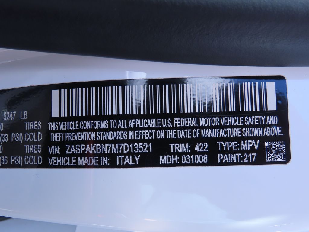 Thumbnail: 2021 Alfa Romeo Stelvio - 14