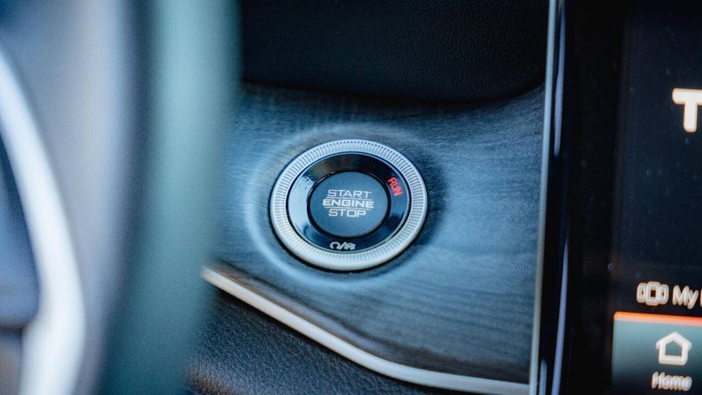 Used 2021 Jeep Grand Cherokee L Limited 4D Sport Utility