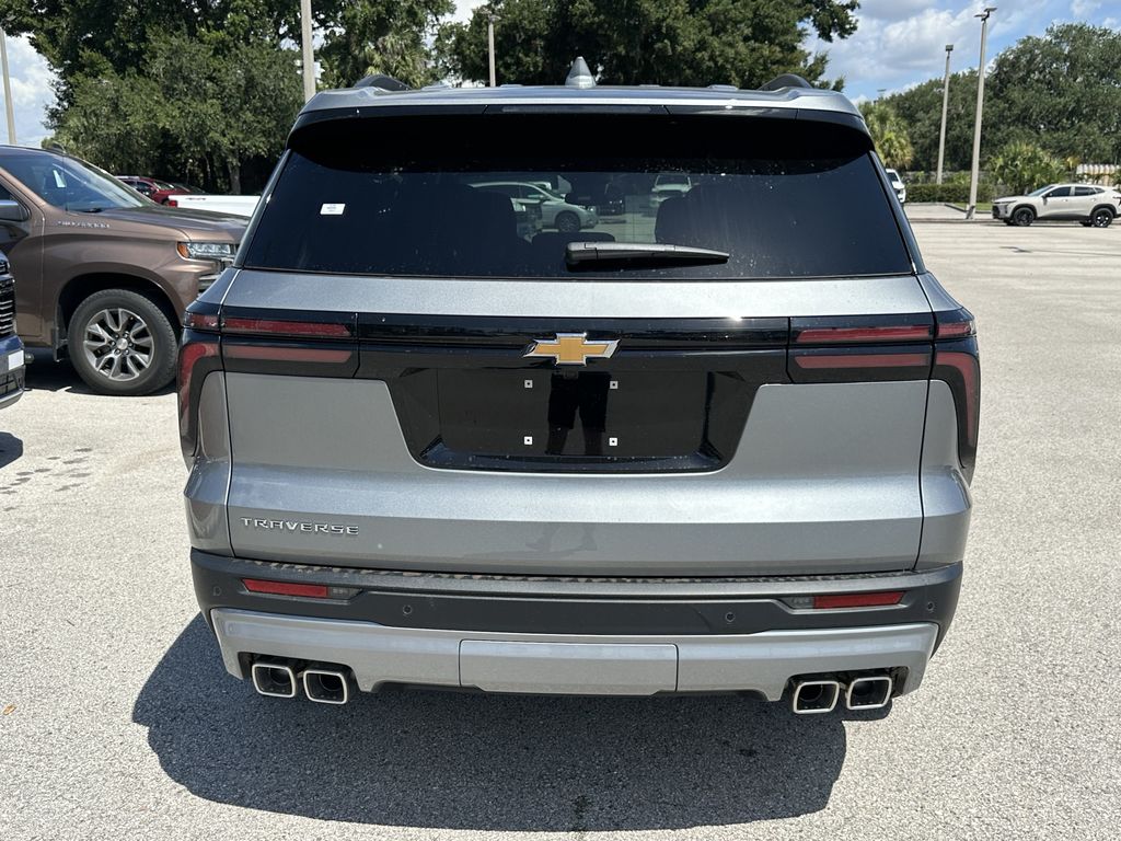 new 2026 Chevrolet Traverse car, priced at $38,295