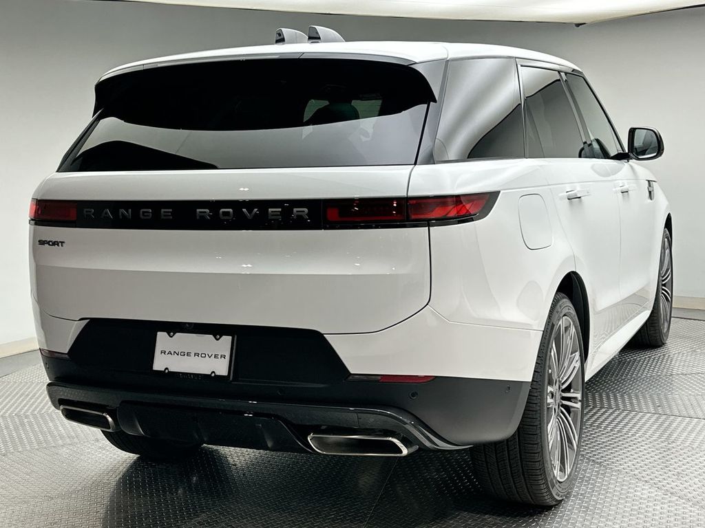 Thumbnail: 2026 Land Rover Range Rover Sport - 3