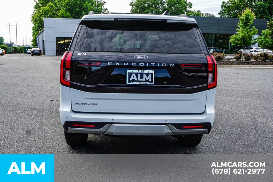 Used 2025 White Ford Platinum image 11
