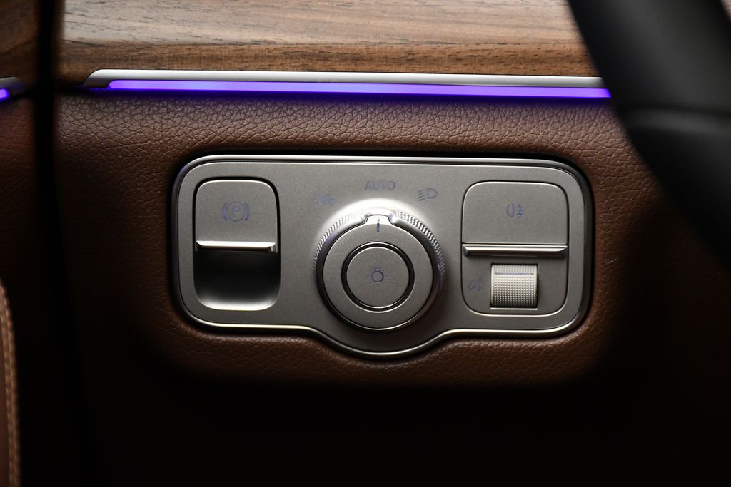 Thumbnail: 2026 Mercedes-Benz GLE - 21