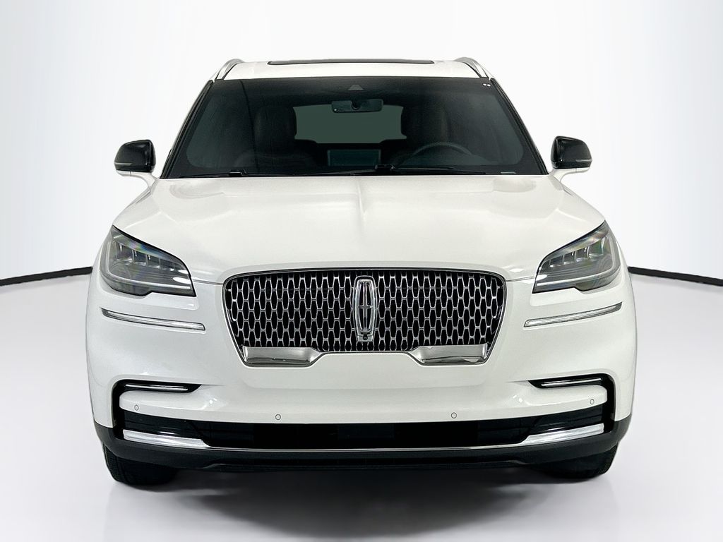 Thumbnail: 2023 Lincoln Aviator - 2