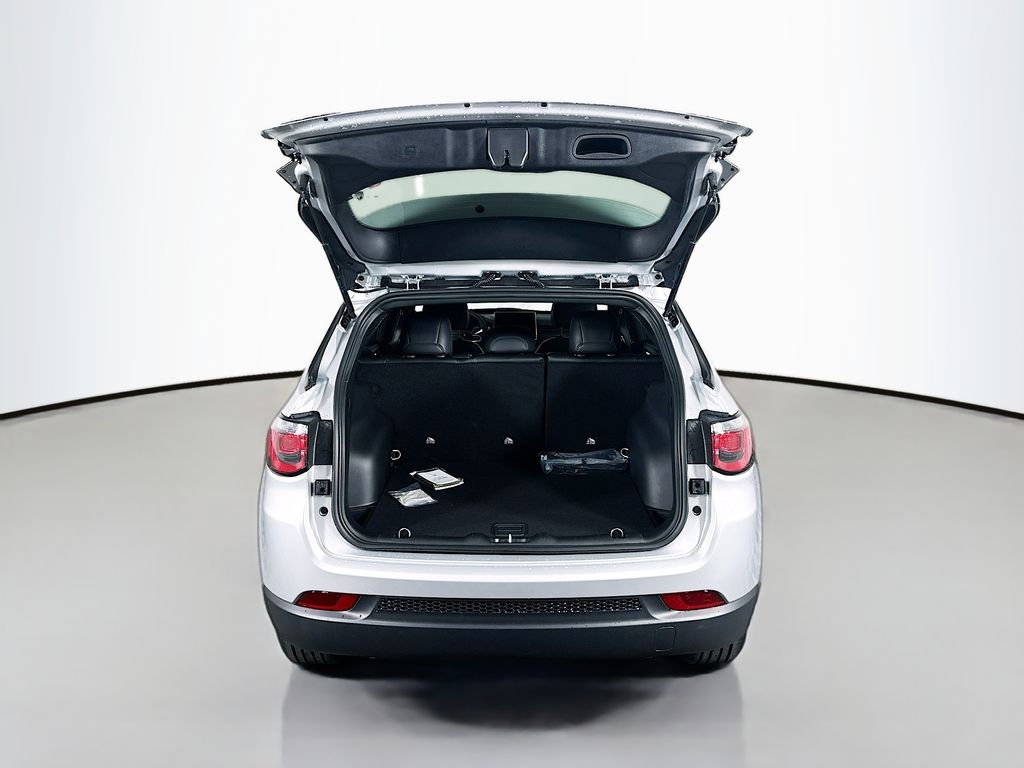 New 2026 Silver Jeep Latitude Altitude image 16