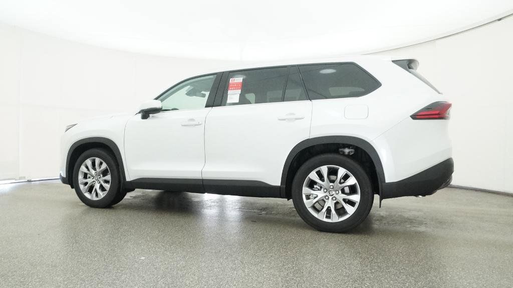 Thumbnail: 2026 Toyota Grand Highlander - 2