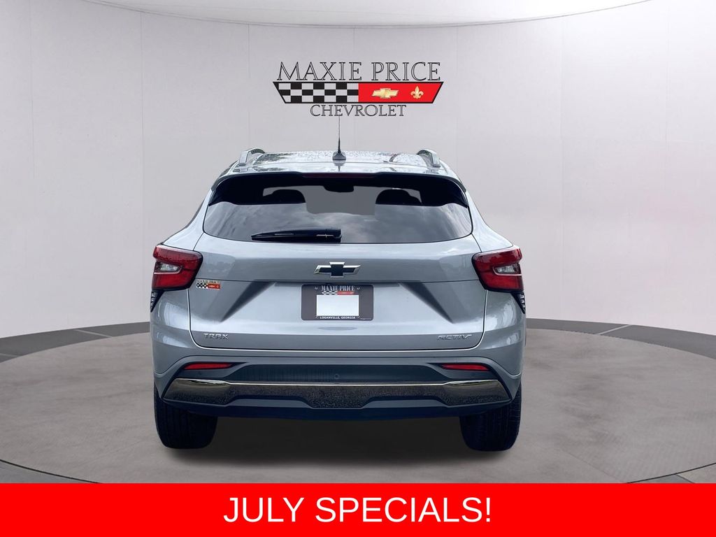 Used 2025 Chevrolet Trax SUV