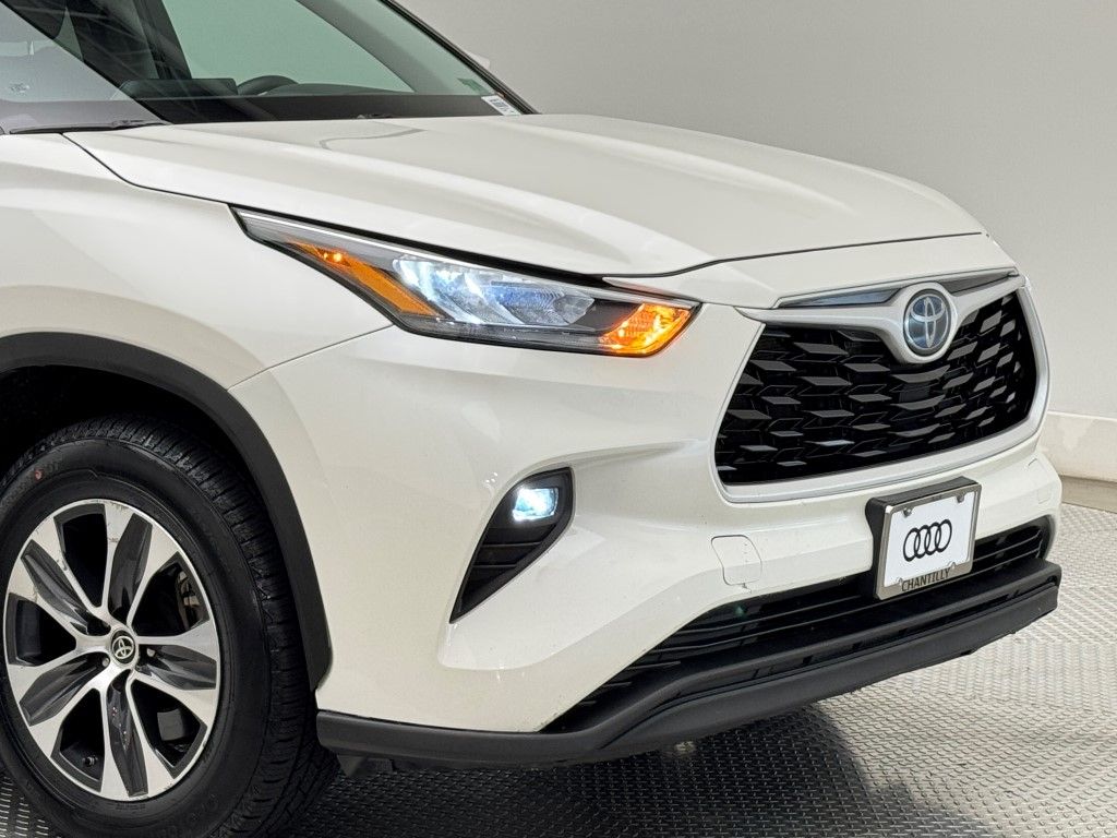 2020 Toyota Highlander XLE 2