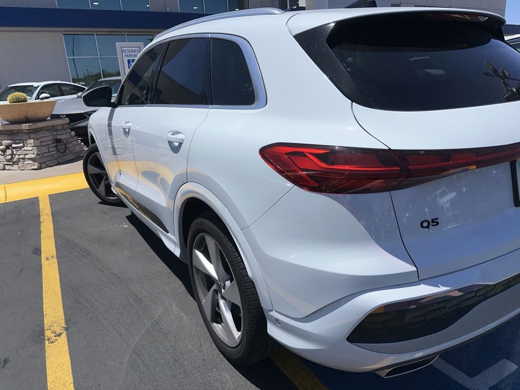 Thumbnail: 2025 Audi Q5 - 4