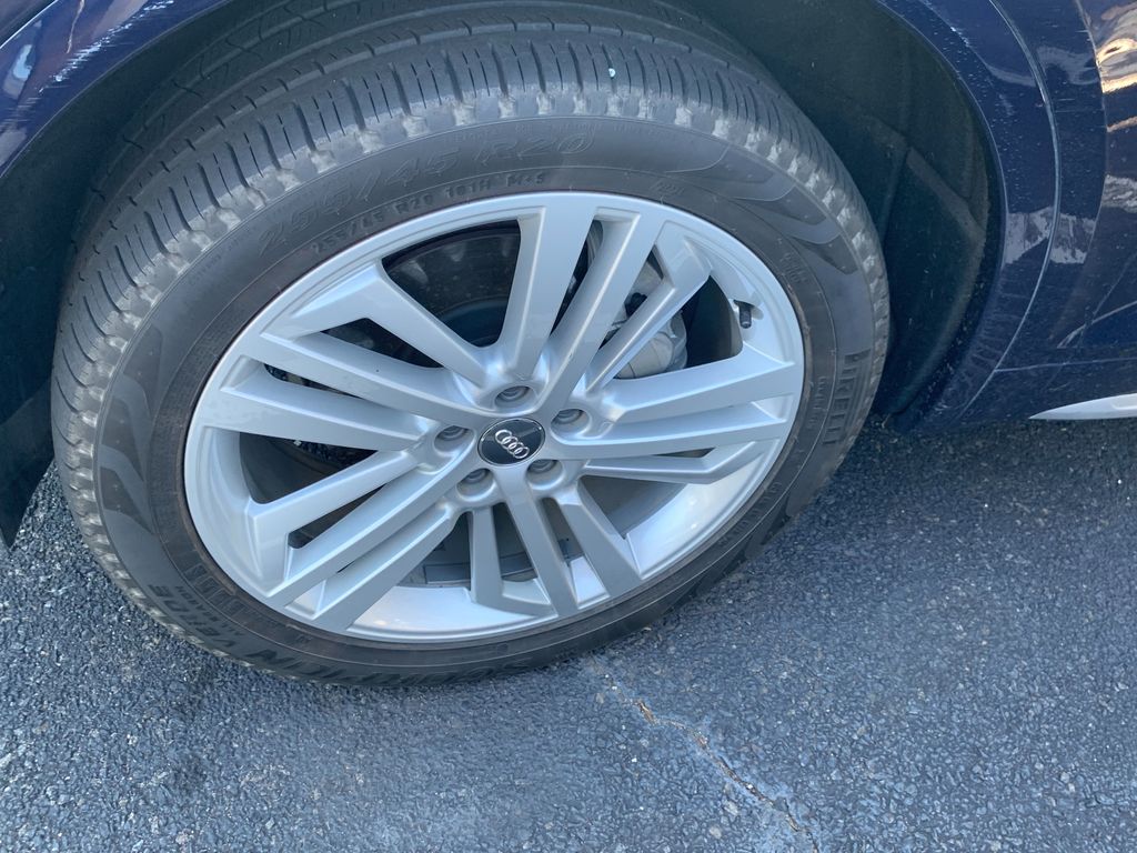Thumbnail: 2019 Audi Q5 - 11