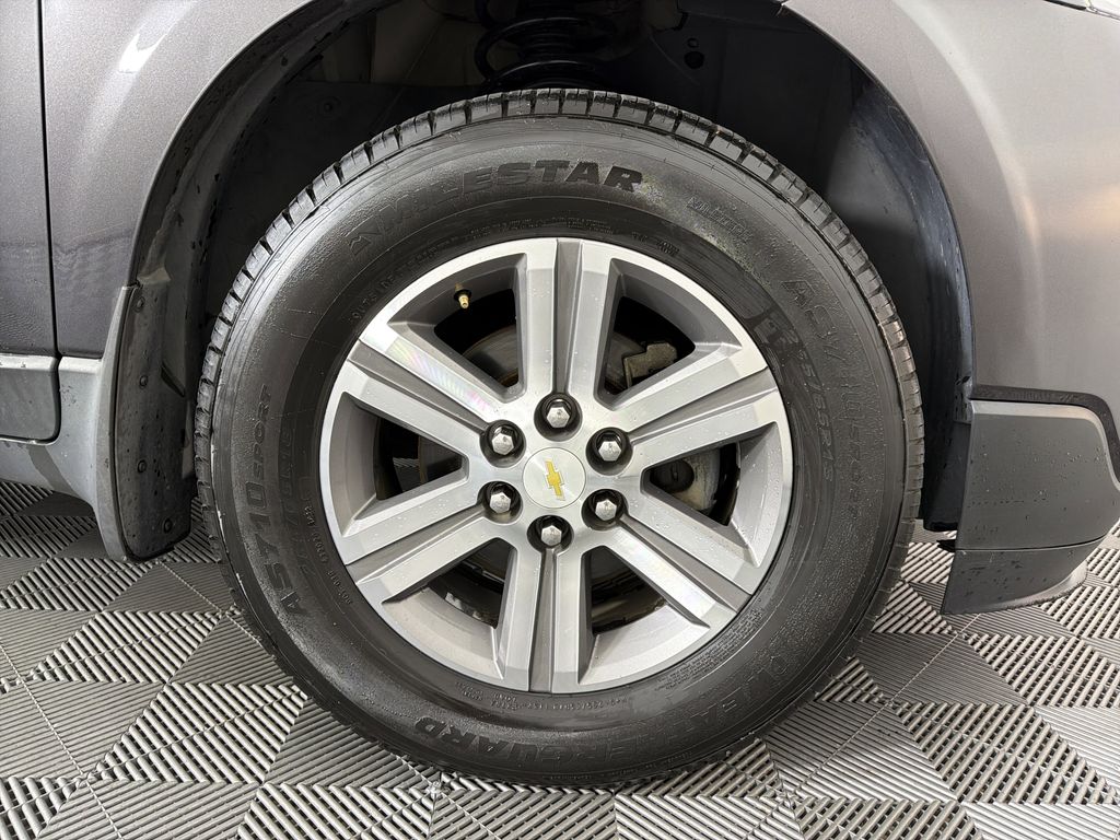 used 2015 Chevrolet Traverse car, priced at $9,995