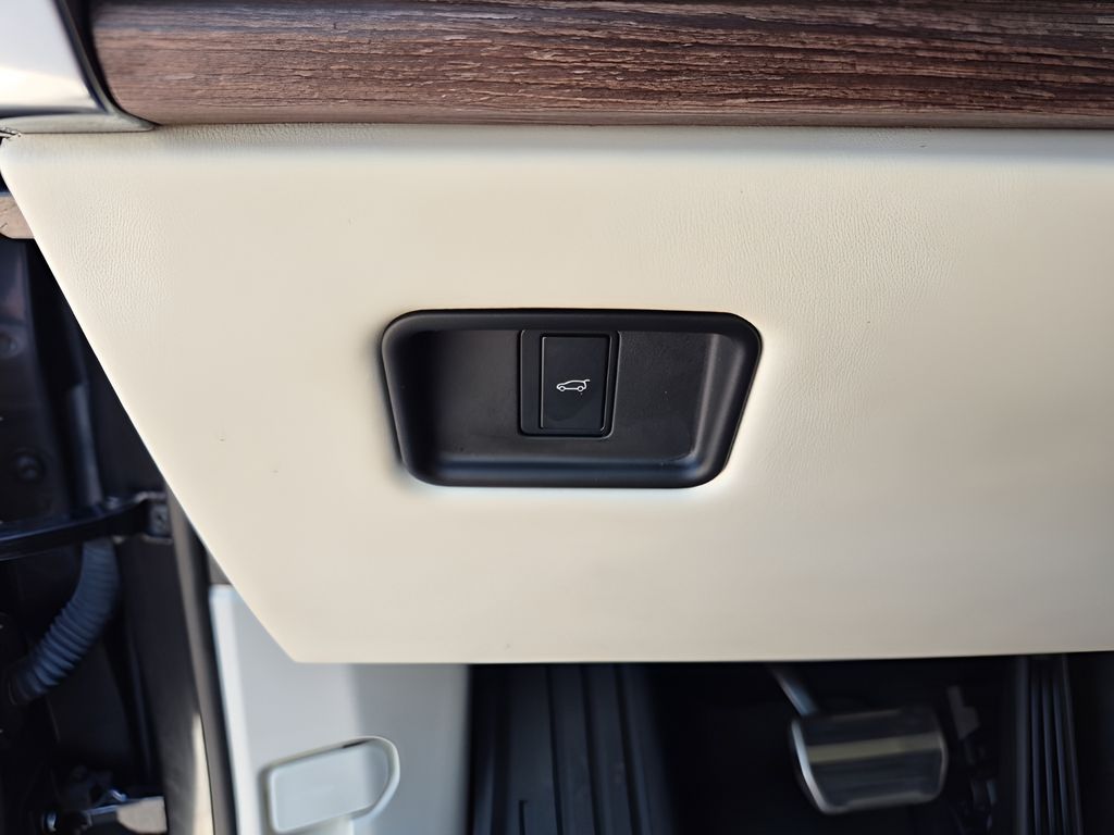 Used Car 2023 Land Rover Range Rover  Autobiography For Sale Price N/a In Austin, Texas