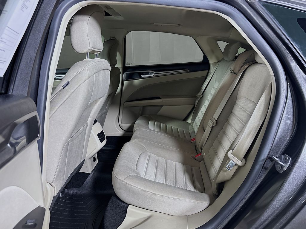 2019 Ford Fusion Hybrid SE