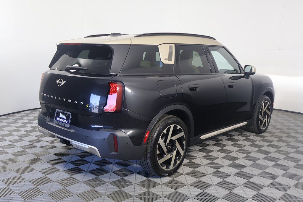 Thumbnail: 2025 MINI Cooper Countryman - 2
