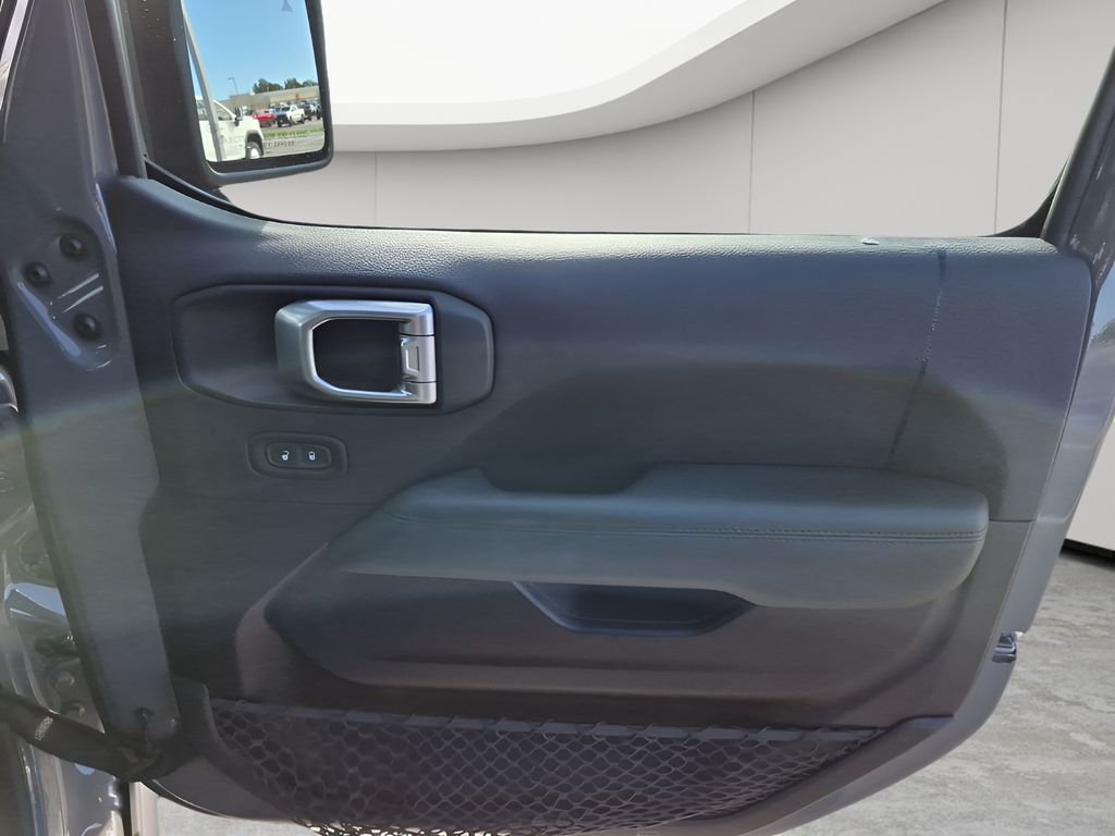 Used Car 2020 Jeep Wrangler  Unlimited Sahara For Sale Under $30,000 In Austin, Texas