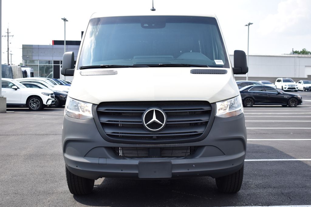 2024 Mercedes-Benz Sprinter 2500 10