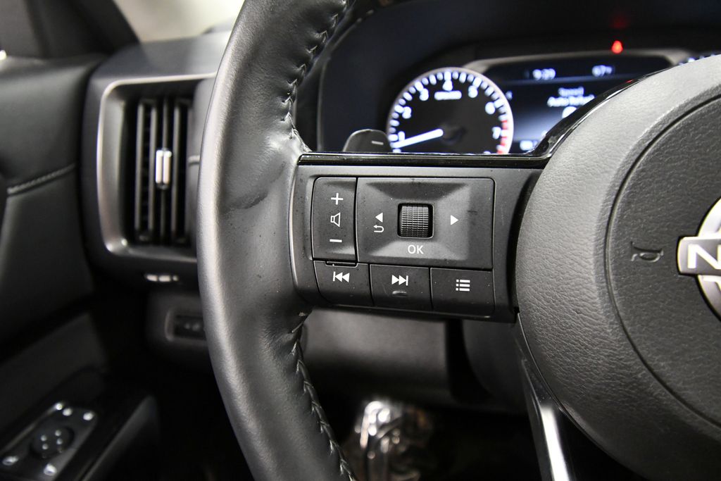 Used 2024 Nissan Pathfinder SUV